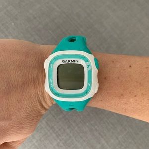 Garmin Forerunner 15 teal with charger
